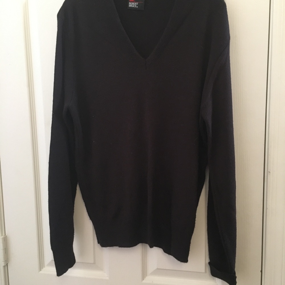 FINAL MARKDOWN Men’s Robert Bruce sweater large
